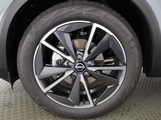 Nissan Qashqai 1.3 DIG-T 158 PS Tekna 4x4