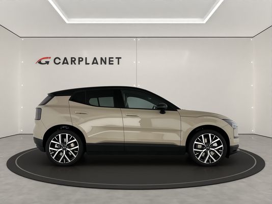 Volvo EX30 P8 AWD